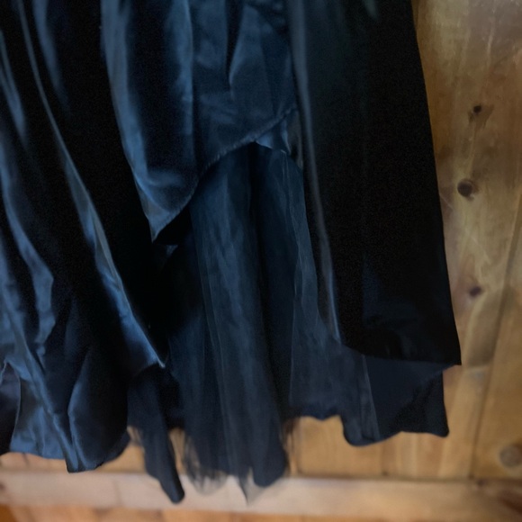 Vintage Gothic size 5/6 Zum Zum black on black prom dress. - Picture 4 of 12